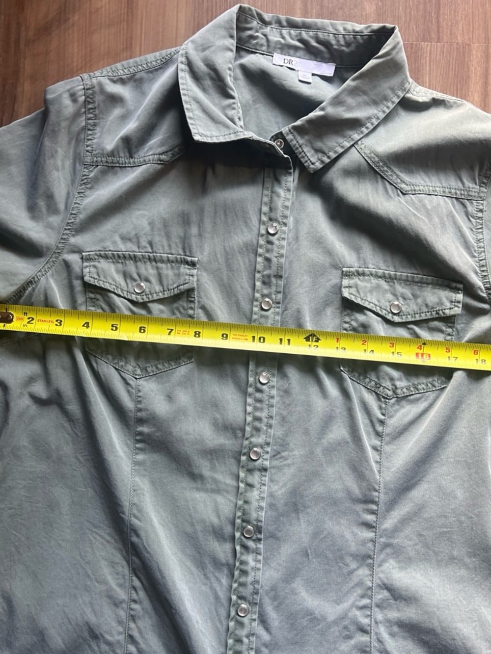 DR2 Women’s Casual Button-Down Shirt - Olive - Picture 7 of 8